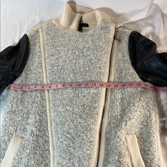 Marc By Marc Jacobs Beautiful Cream and Black Long Boucle Jacket - Picture 6 of 12